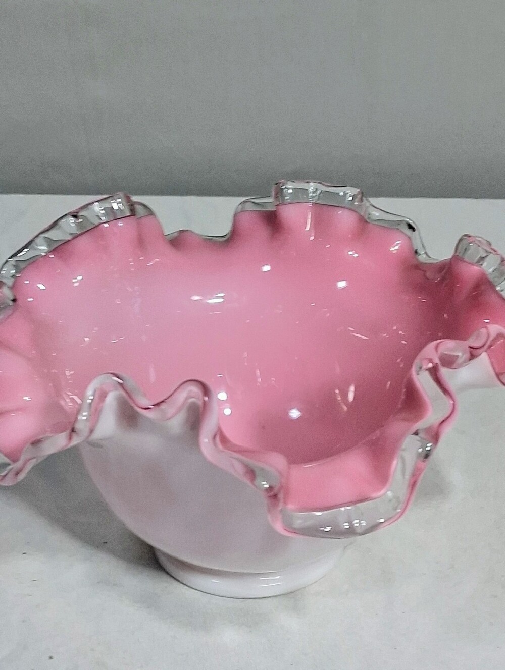 Fenton 1950's Glass Collectible Pink Silver Crest Artsy 7" Ruffled Bowl - Picture 5 of 10
